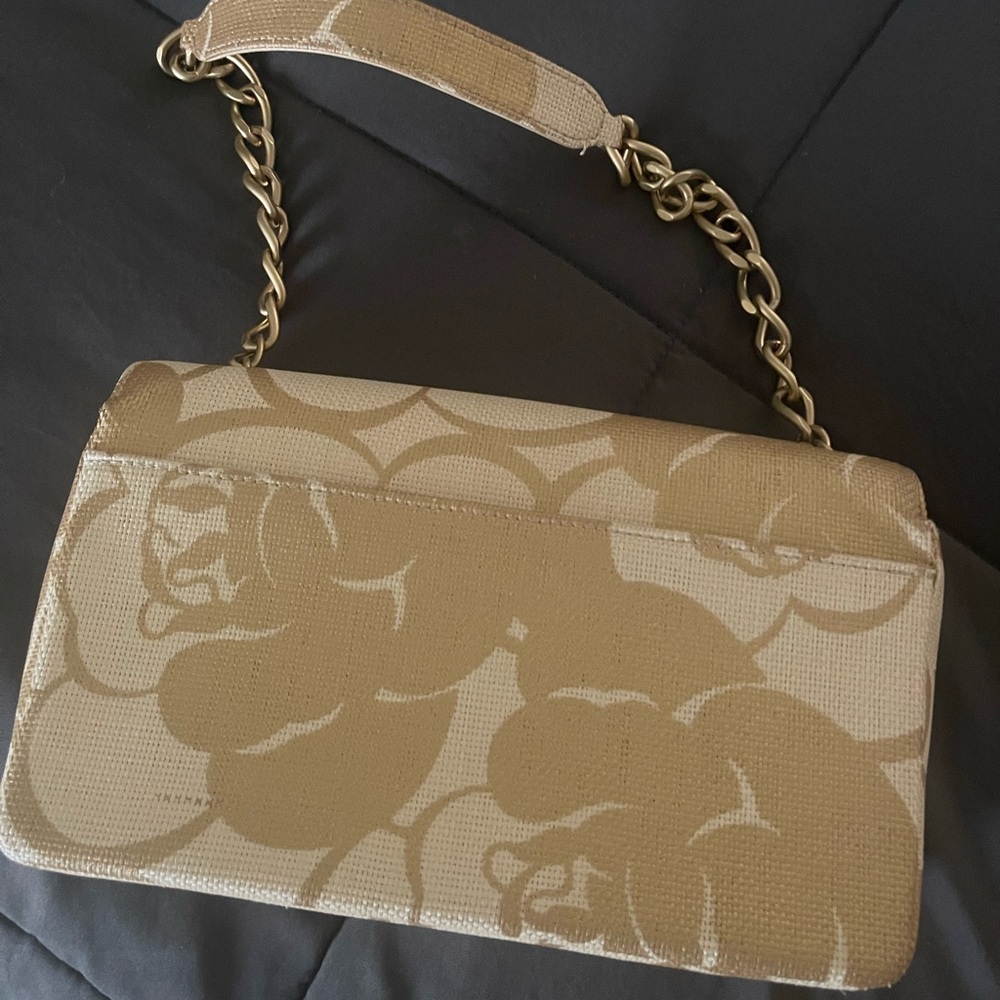 Vintage CHANEL rare GOLDen cream bag - Picture 3 of 11
